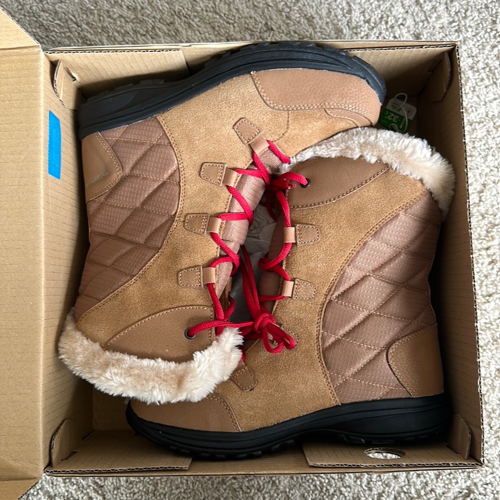 Columbia Tan Suede Winter Boots with Red Laces